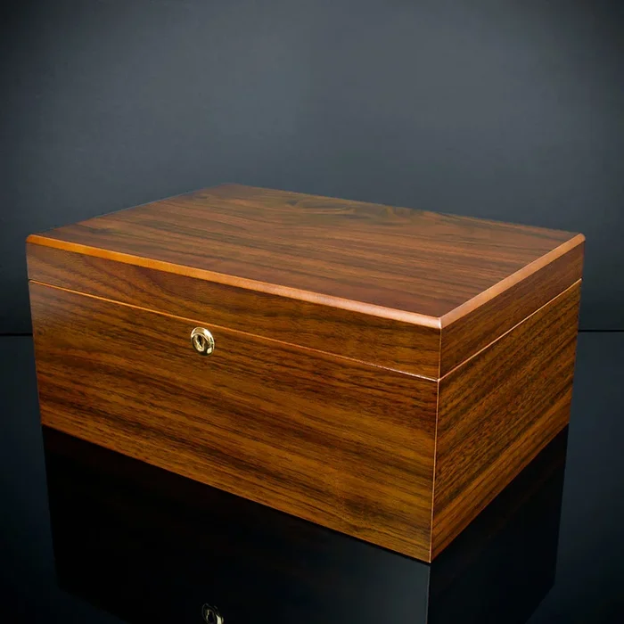 Cigar Humidor Walnut Veneer HU18 – 75 Cigar Capacity