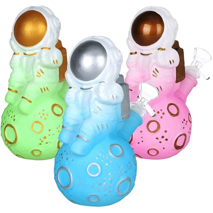 Dreamy Astronaut Glow In The Dark Painted Glass Water Pipe – 6.75″ / 14mm F / Colors Vary