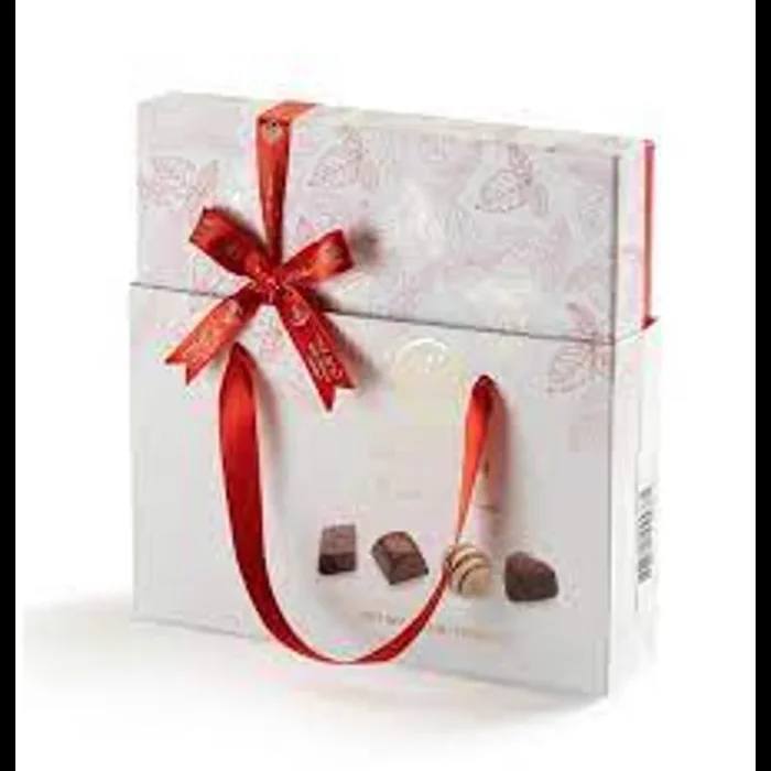 ELIT CHOCOLATE LUXURY COLLECTION PRALINES RED 170 GM