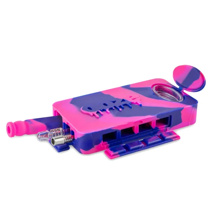 Ooze Slugger Dabbin’ Dugout Silicone Travel Dab Kit – Razzle Dazzle