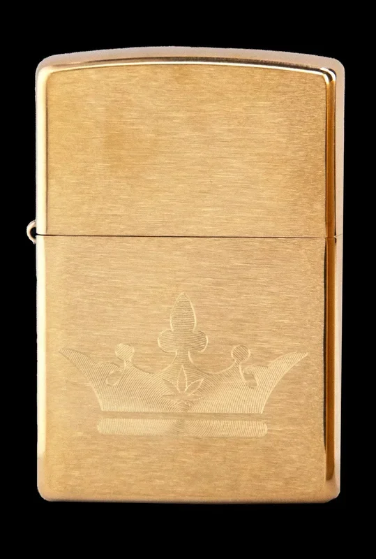 Queen of Bud Golden Legacy Zippo